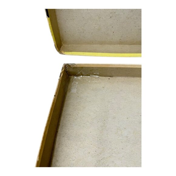 Finance Board Game Parker Brothers 1930s Replacement Pieces Cards Money **READ** - Picture 2 of 11